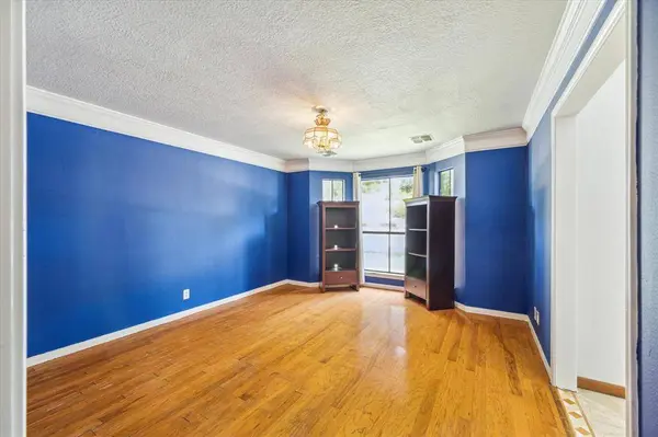2739 Blue Glen LN, Houston, TX 77073