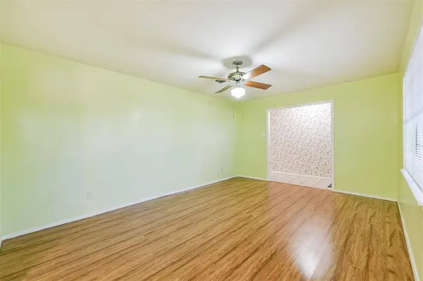 822 N Kaufman DR, Deer Park, TX 77536