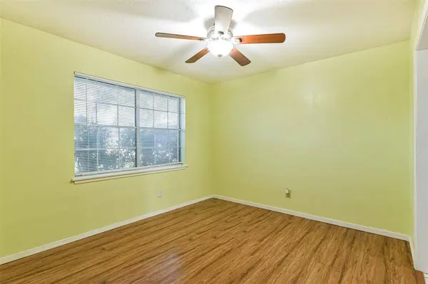 822 N Kaufman DR, Deer Park, TX 77536