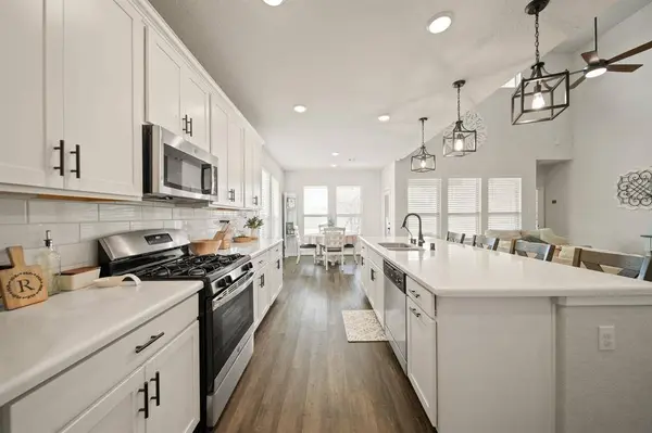 358 Cavil Barrier LN, La Porte, TX 77571