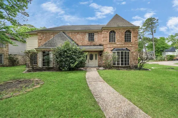 2002 Saddlecreek DR, Houston, TX 77090
