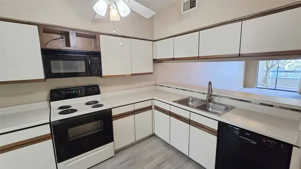 18809 Egret Bay BLVD #104, Webster, TX 77058