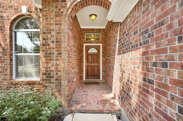 17706 Quiet Loch LN, Houston, TX 77084