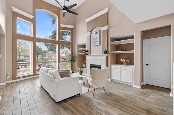 11902 Miramar Shores DR, Houston, TX 77065