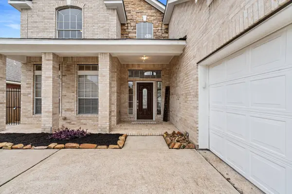 11902 Miramar Shores DR, Houston, TX 77065