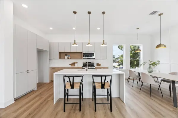 6341 W Montgomery RD, Houston, TX 77091