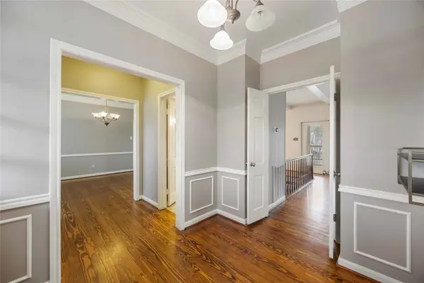 18623 Point Lookout DR, Nassau Bay, TX 77058