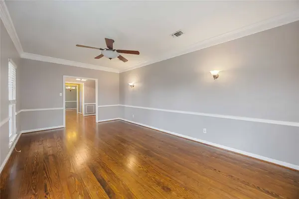 18623 Point Lookout DR, Nassau Bay, TX 77058