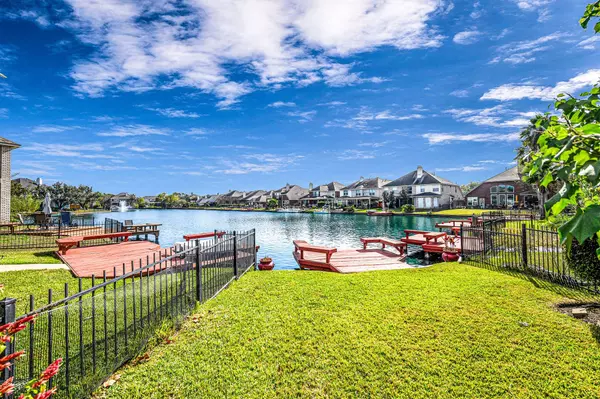 12015 Quiet Water CT, Houston, TX 77065