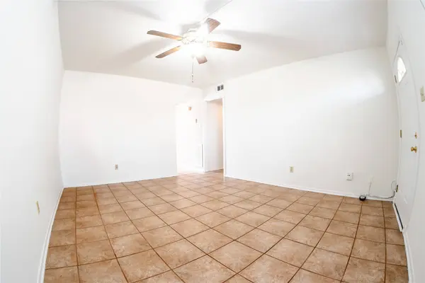 4135 Young ST, Pasadena, TX 77504
