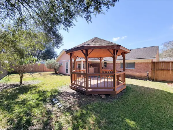 412 Land Grant DR, Richmond, TX 77406