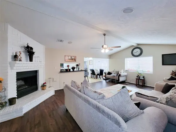 412 Land Grant DR, Richmond, TX 77406