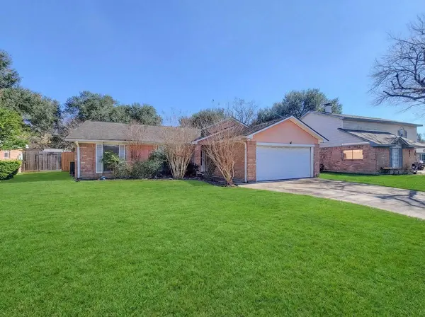 412 Land Grant DR, Richmond, TX 77406