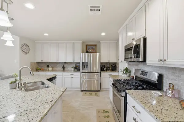 1502 City Lake PL, Houston, TX 77047