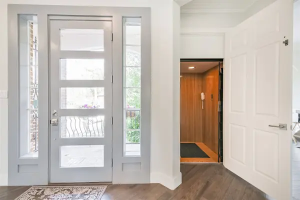 12636 Briar Patch RD, Houston, TX 77077