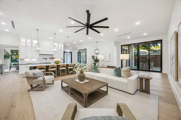 431 W 30th ST, Houston, TX 77018
