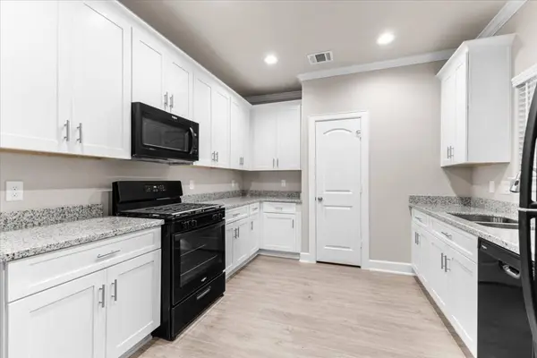 7970 Fowlie ST, Houston, TX 77028