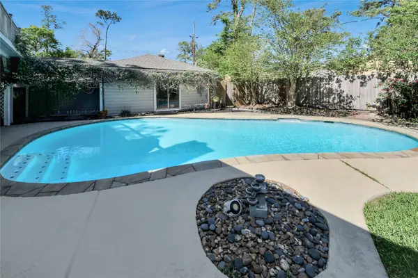 18010 Bambriar DR, Houston, TX 77090