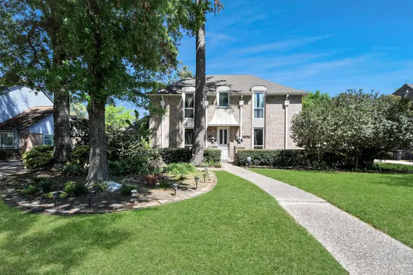 18010 Bambriar DR, Houston, TX 77090