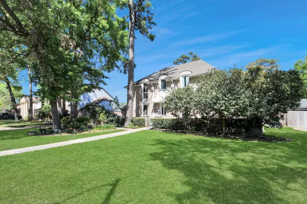 18010 Bambriar DR, Houston, TX 77090