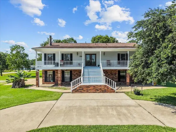 518 Seagrove ST, La Porte, TX 77571