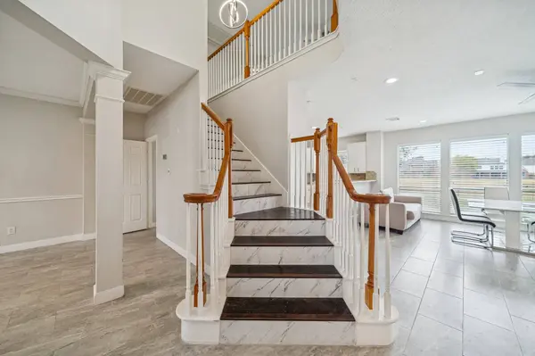12310 Shadow Island DR, Houston, TX 77082