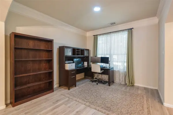 7819 Heron Lakes DR, Houston, TX 77064