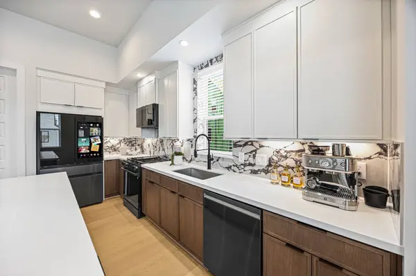 1815 Maury ST, Houston, TX 77026