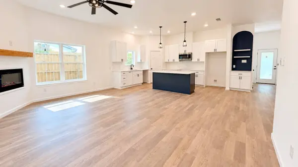 8715 Victoria Forest DR, Houston, TX 77088