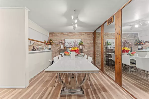 2617 Marilee LN #1, Houston, TX 77057