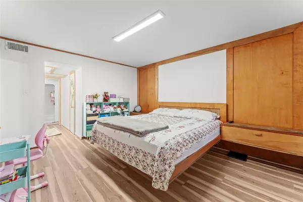 2617 Marilee LN #1, Houston, TX 77057