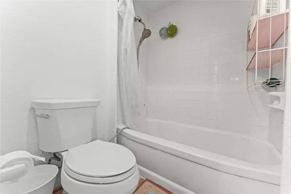 2617 Marilee LN #1, Houston, TX 77057