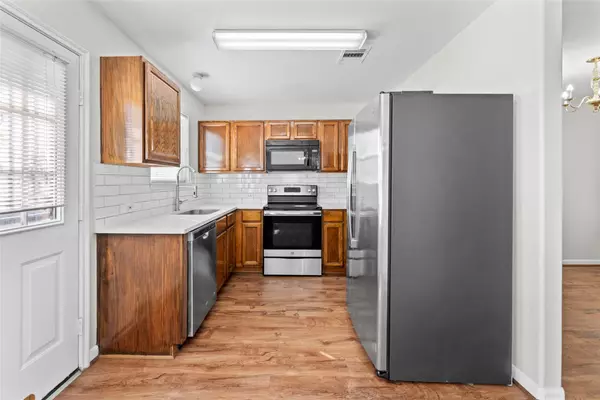 802 Blanchard Hill LN, Houston, TX 77047