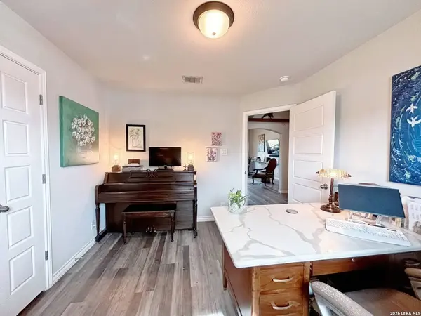 101 E ELI CHANDLER, Blanco, TX 78606