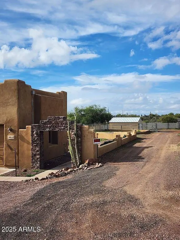 48012 N 16TH Lane, New River, AZ 85087