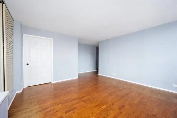 1460 N Sandburg TER #1801, Chicago, IL 60610