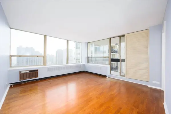 1460 N Sandburg TER #1801, Chicago, IL 60610