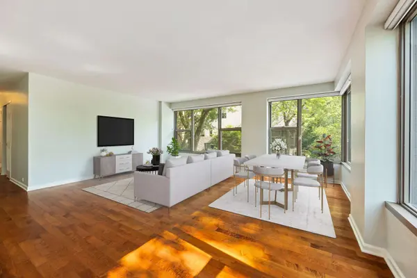 2970 N Lake Shore DR #2C, Chicago, IL 60657