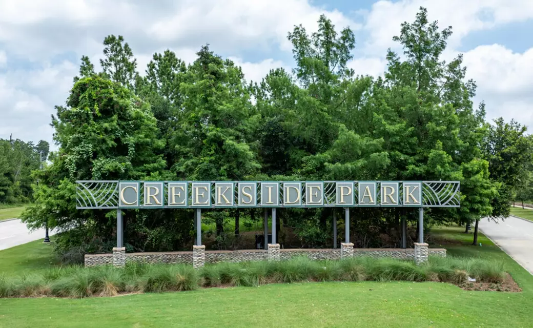 houston-campus-energy-center-and-fountains-inline (1)