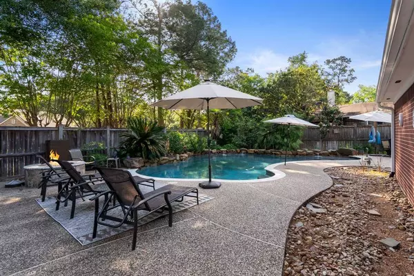 1818 Moston DR, Spring, TX 77386