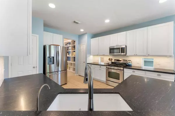 19922 Doversgreen LN, Spring, TX 77388