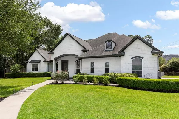 7811 Bent Green LN, Spring, TX 77389