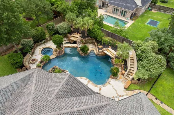 7811 Bent Green LN, Spring, TX 77389