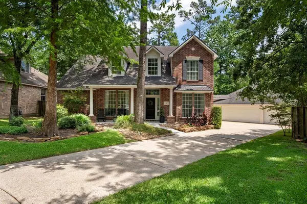 38 Agate Stream PL, The Woodlands, TX 77381