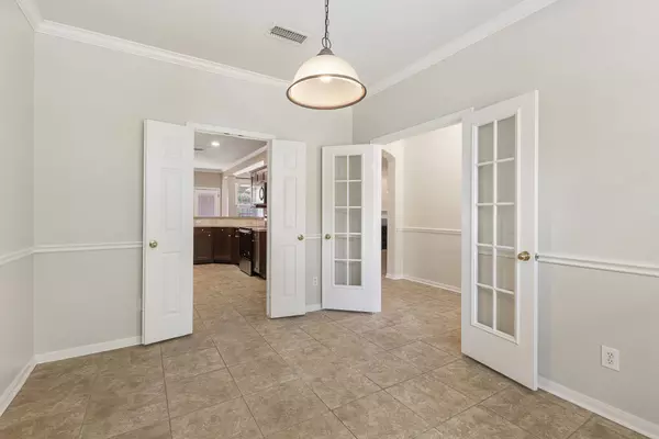 31 N Winterport CIR, The Woodlands, TX 77382