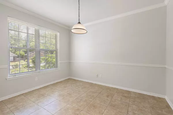 31 N Winterport CIR, The Woodlands, TX 77382