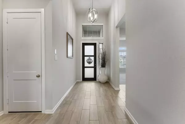 10473 Eastern Bluestar DR, Conroe, TX 77385