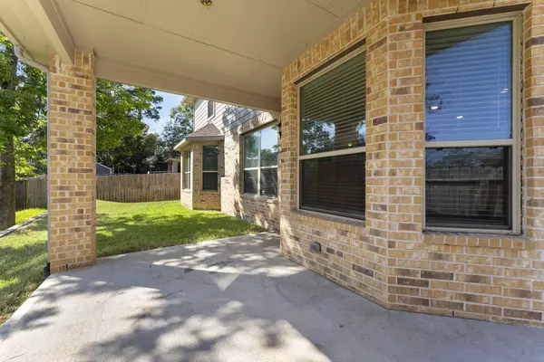 3814 Meads Meadow, Montgomery, TX 77356