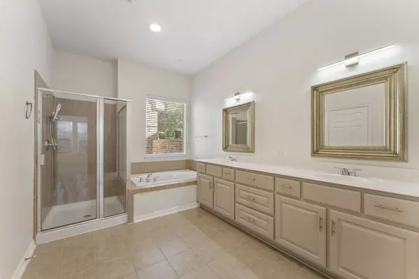 10 Andante Trail PL, Shenandoah, TX 77381