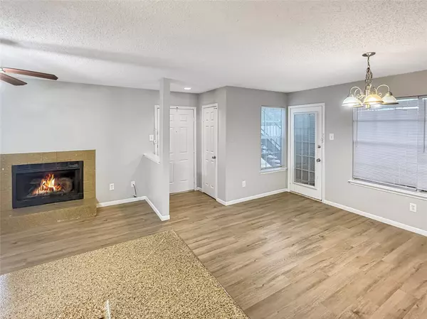 25144 Budde RD #2, Spring, TX 77380